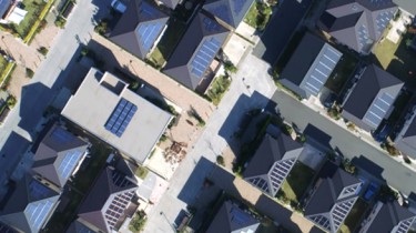 [インフォパック] 住宅メーカーへの太陽光発電の設置義務化を考える